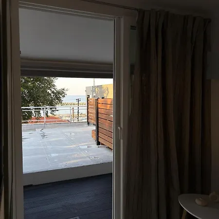 Le Blue Seaview * بلاتامونيس